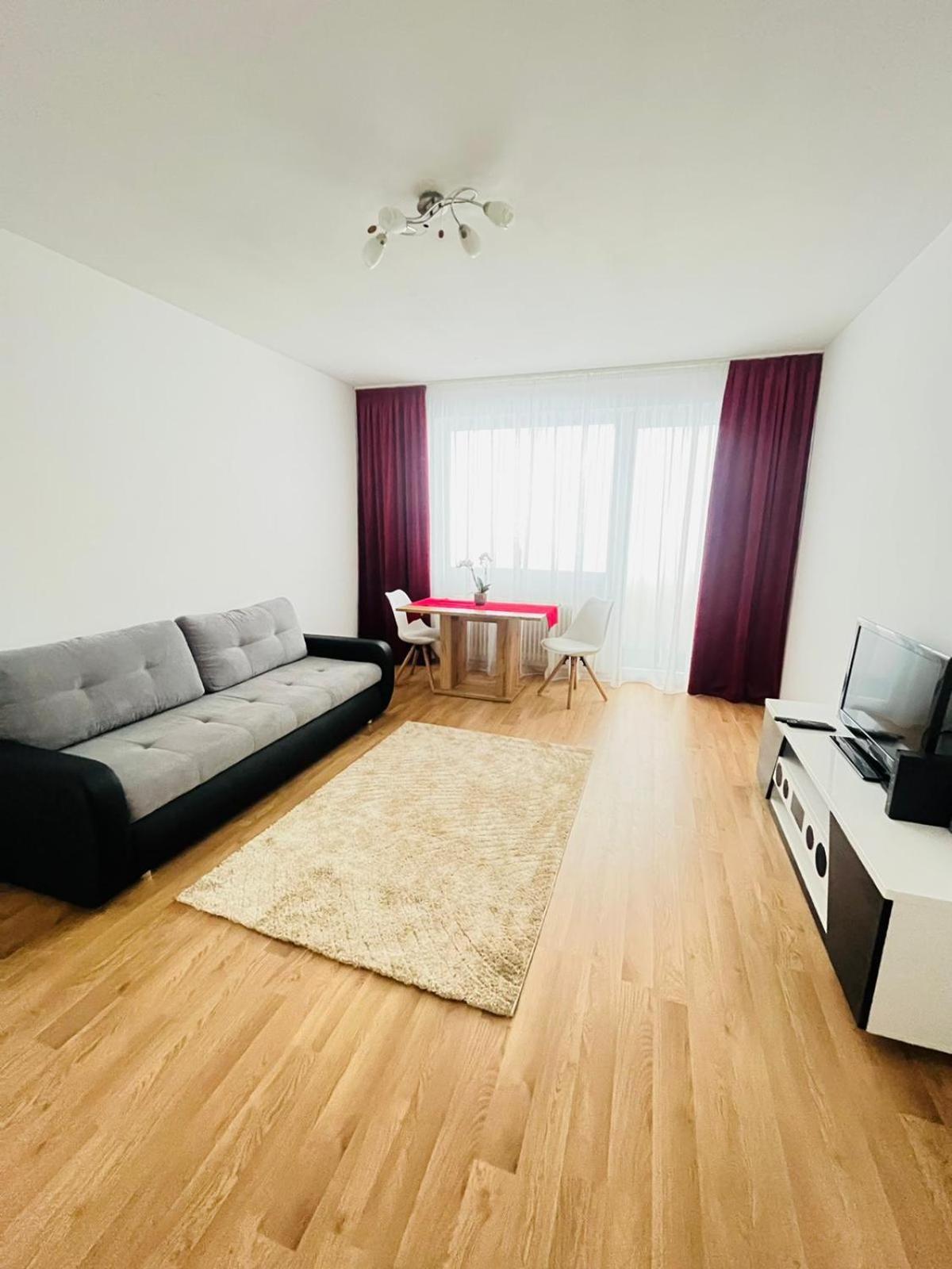 Magnifique Appartment Лінц Екстер'єр фото
